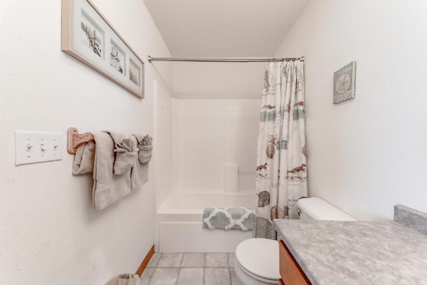 Crescent City Beach House image 14