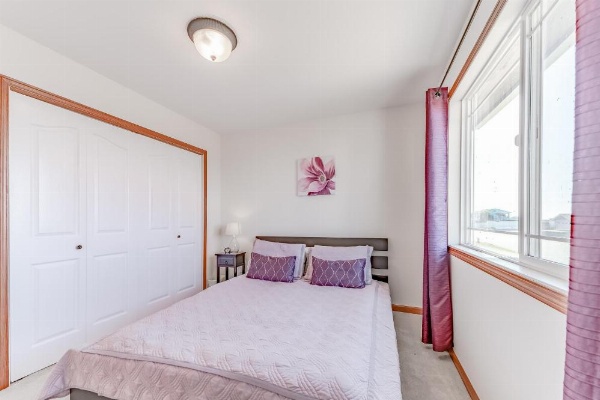 Crescent City Beach House image 26